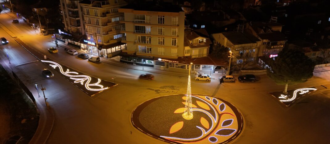 Burdur KYK Kavşağı Işıklı Susuz Peyzaj Çalışması